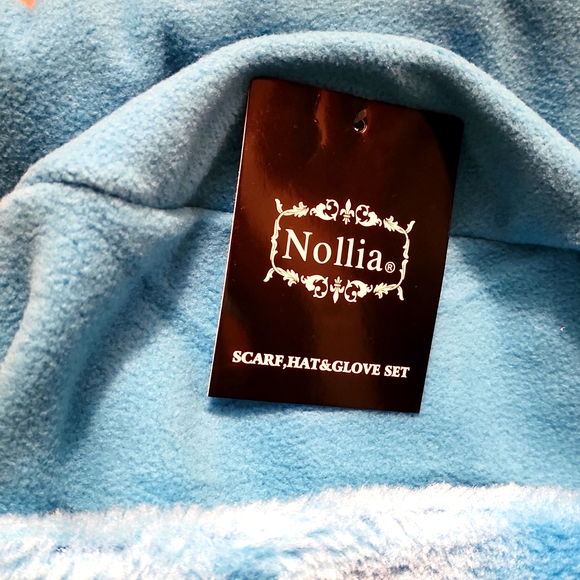 Nollia Women's Winter Fleece Winter Set -Polyester Fleece Hat, Gloves, and Scarf - Picture 4 of 6